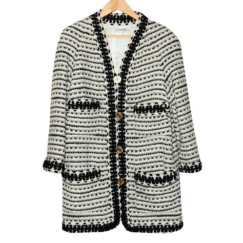 chanel black jacket 2018